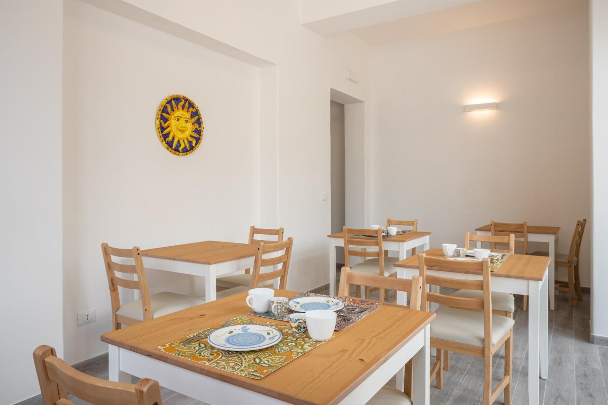 Le Cinque Stanze Palermo Room&Breakfast エクステリア 写真