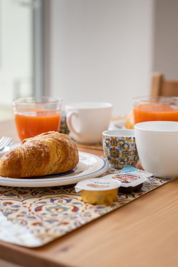 Le Cinque Stanze Palermo Room&Breakfast エクステリア 写真