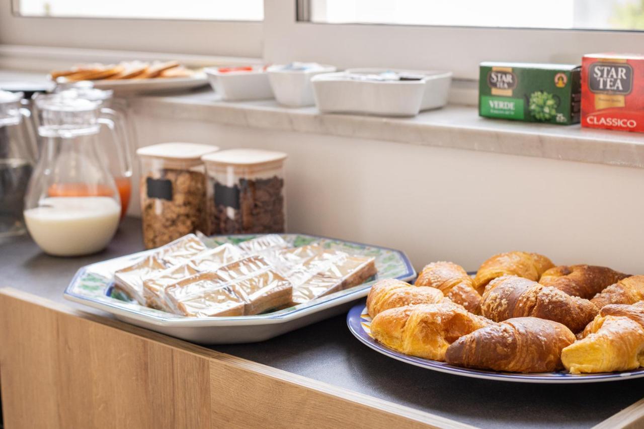 Le Cinque Stanze Palermo Room&Breakfast エクステリア 写真