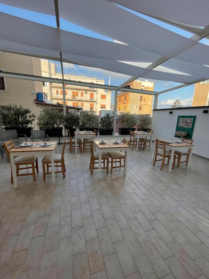 Le Cinque Stanze Palermo Room&Breakfast エクステリア 写真